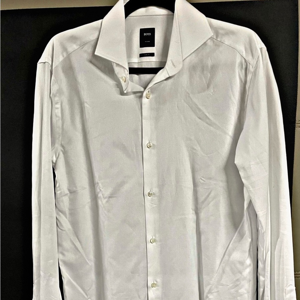 NWOT HUGO BOSS SLIM FIT ITALIAN FABRIC WHITE DRESS SHIRT, DOUBLE / FRENCH CUFFS